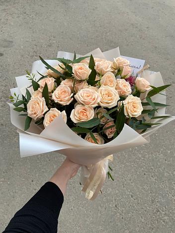 Букет Кремовые розы Латте в Находке